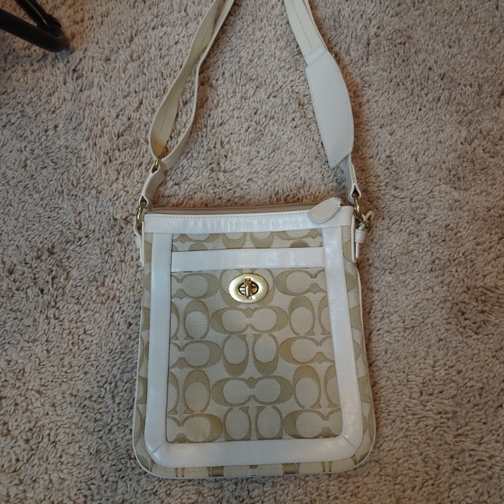 Beige Coach Bag - Crossbody